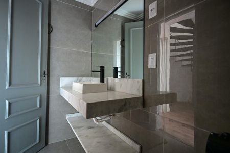 Apartamento para alugar com 58m², 1 quarto e 2 vagasBanheiro