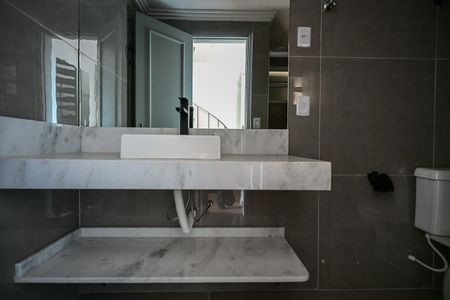 Apartamento para alugar com 58m², 1 quarto e 2 vagasBanheiro