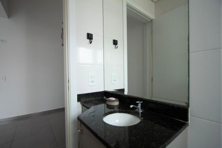Apartamento para alugar com 102m², 3 quartos e 2 vagasBanheiro Social 