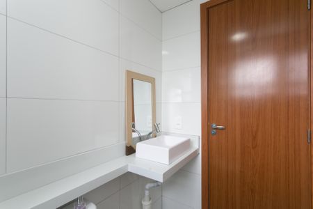 Apartamento para alugar com 44m², 2 quartos e 1 vagaBanheiro 