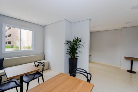 Apartamento para alugar com 48m², 2 quartos e 1 vagaÁrea comum - Salão de festas
