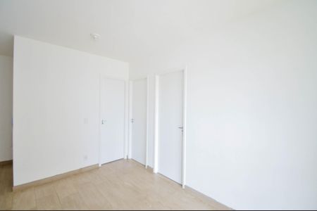 Sala de apartamento para alugar com 2 quartos, 48m² em Vila Itapegica, Guarulhos