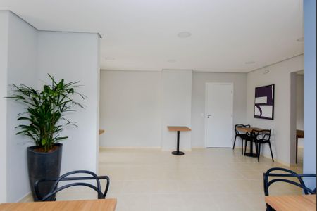 Apartamento para alugar com 48m², 2 quartos e 1 vagaÁrea comum - Salão de festas