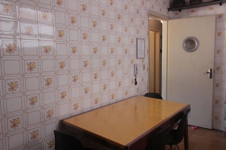Apartamento para alugar com 90m², 2 quartos e 1 vagaCozinha 