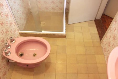 Apartamento para alugar com 90m², 2 quartos e 1 vagaBanheiro da Suíte