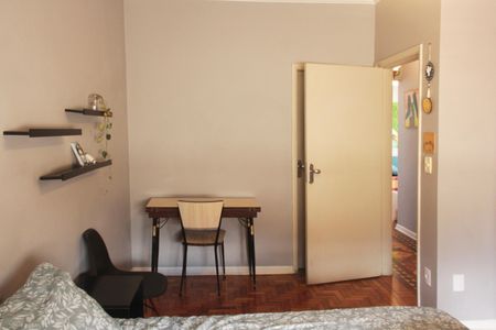 Suíte de apartamento para alugar com 2 quartos, 90m² em Embaré, Santos