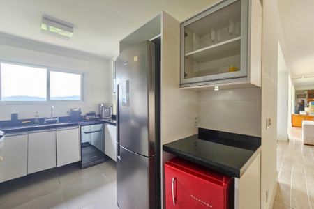 Apartamento para alugar com 158m², 3 quartos e 3 vagascozinha