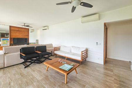 Apartamento para alugar com 158m², 3 quartos e 3 vagasSala