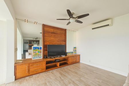 Sala de apartamento para alugar com 3 quartos, 158m² em Parque Enseada, Guarujá