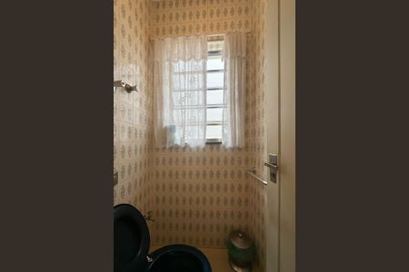 Casa à venda com 200m², 5 quartos e 5 vagasBanheiro 2