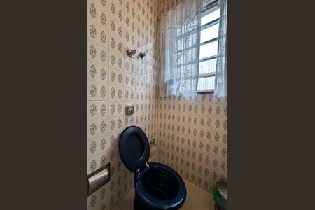 Casa à venda com 200m², 5 quartos e 5 vagasBanheiro 2