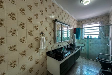 Casa à venda com 200m², 5 quartos e 5 vagasBanheiro 1