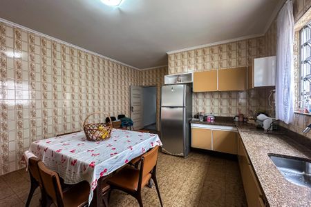 Casa à venda com 200m², 5 quartos e 5 vagasCozinha