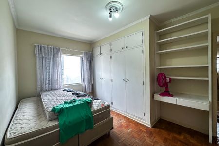 Casa à venda com 200m², 5 quartos e 5 vagasSuíte