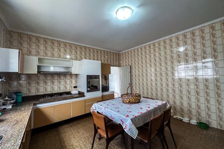 Casa à venda com 200m², 5 quartos e 5 vagasCozinha