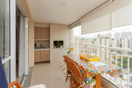 Apartamento para alugar com 107m², 2 quartos e 2 vagasVaranda