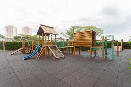 Apartamento para alugar com 107m², 2 quartos e 2 vagasÁrea comum - Playground