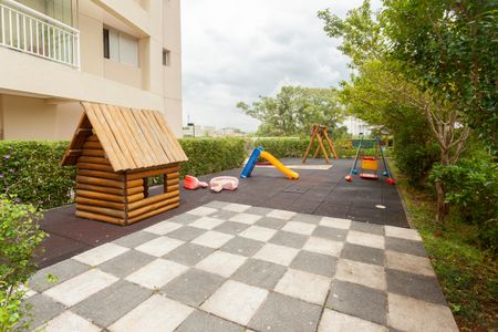 Apartamento para alugar com 107m², 2 quartos e 2 vagasÁrea comum - Playground