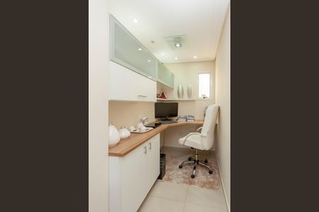 Apartamento para alugar com 107m², 2 quartos e 2 vagasEscritório