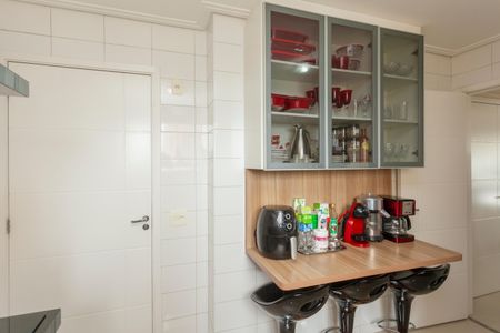 Apartamento para alugar com 107m², 2 quartos e 2 vagasCozinha