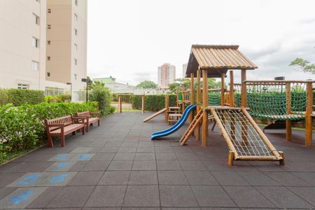 Apartamento para alugar com 107m², 2 quartos e 2 vagasÁrea comum - Playground