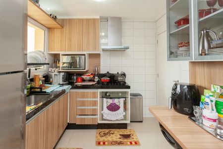 Apartamento para alugar com 107m², 2 quartos e 2 vagasCozinha