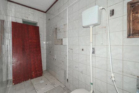 Banheiro da Suíte de casa para alugar com 2 quartos, 183m² em Rubem Berta, Porto Alegre