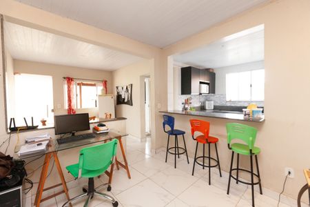 Casa para alugar com 453m², 2 quartos e 6 vagas