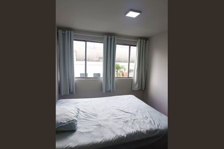 Quarto de kitnet/studio para alugar com 1 quarto, 28m² em Centro, Curitiba