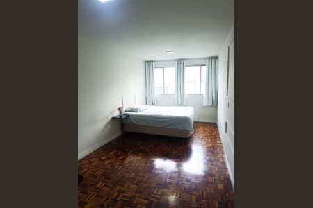 Quarto de kitnet/studio para alugar com 1 quarto, 28m² em Centro, Curitiba
