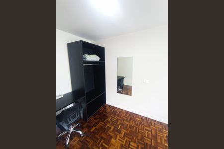 Quarto de kitnet/studio para alugar com 1 quarto, 28m² em Centro, Curitiba