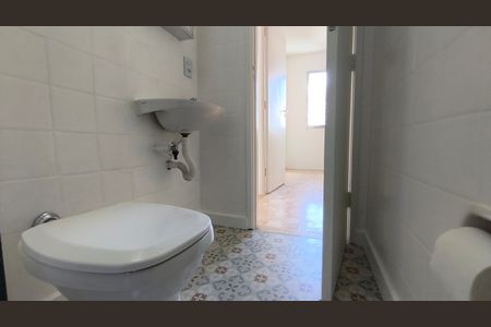 Apartamento à venda com 55m², 2 quartos e 1 vaga Apartamento à venda com 55m², 2 quartos e 1 vagaBanheiro