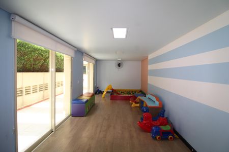 Apartamento à venda com 76m², 2 quartos e 2 vagasÁrea Comum