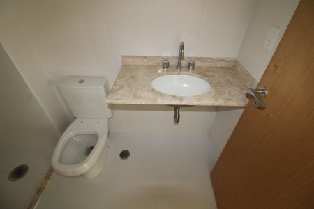 Apartamento à venda com 76m², 2 quartos e 2 vagasBanheiro 2