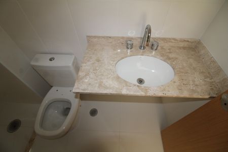 Apartamento à venda com 76m², 2 quartos e 2 vagasBanheiro 2