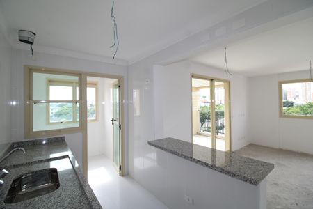 Apartamento à venda com 76m², 2 quartos e 2 vagasSala / Cozinha