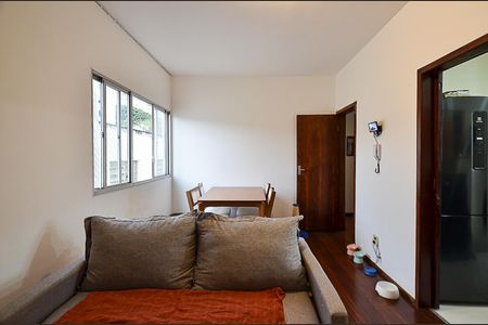 Apartamento à venda com 55m², 2 quartos e 1 vaga Apartamento à venda com 55m², 2 quartos e 1 vagaSala Ambientes