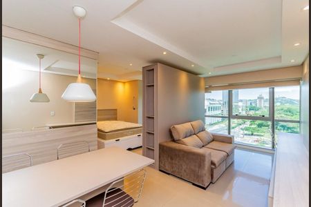 Apartamento para alugar com 35m², 1 quarto e 2 vagas Apartamento para alugar com 35m², 1 quarto e 2 vagasSala