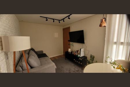 Sala de apartamento para alugar com 2 quartos, 41m² em Parque Santa Rosa, Suzano