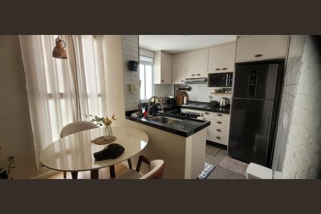 Cozinha de apartamento para alugar com 2 quartos, 41m² em Parque Santa Rosa, Suzano