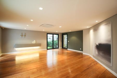 Apartamento à venda com 240m², 4 quartos e 3 vagas Apartamento à venda com 240m², 4 quartos e 3 vagasÁrea comum - Salão de festas