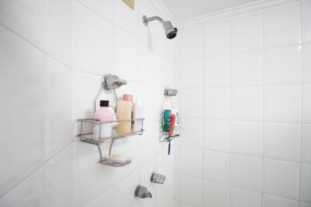 Apartamento à venda com 240m², 4 quartos e 3 vagas Apartamento à venda com 240m², 4 quartos e 3 vagasBanheiro da Suíte 1