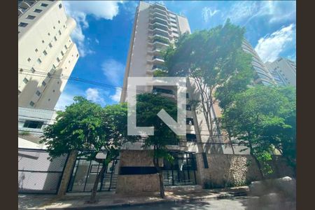 Apartamento à venda com 240m², 4 quartos e 3 vagas Apartamento à venda com 240m², 4 quartos e 3 vagasFachada