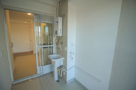 Área de serviço de apartamento para alugar com 2 quartos, 84m² em Brás, São Paulo