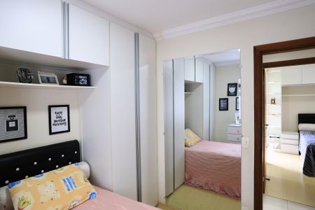 Apartamento à venda com 125m², 4 quartos e 2 vagasQuarto
