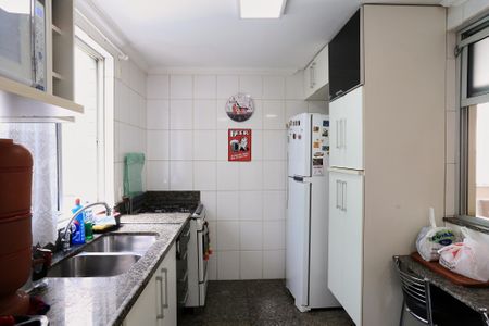 Apartamento à venda com 125m², 4 quartos e 2 vagasCozinha