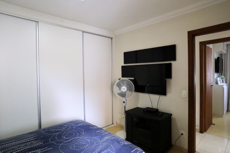 Apartamento à venda com 125m², 4 quartos e 2 vagasSuíte