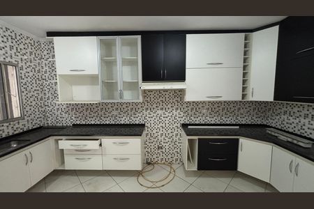 Casa para alugar com 80m², 2 quartos e sem vaga Casa para alugar com 80m², 2 quartos e sem vagaCozinha