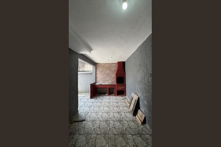 Casa para alugar com 80m², 2 quartos e sem vaga Casa para alugar com 80m², 2 quartos e sem vagaQuintal - Area de Serviço