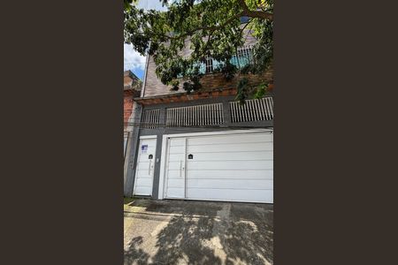 Casa para alugar com 80m², 2 quartos e sem vaga Casa para alugar com 80m², 2 quartos e sem vagaFachada